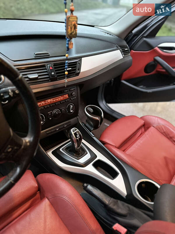 Позашляховик / Кросовер BMW X1 2013 в Чорткові