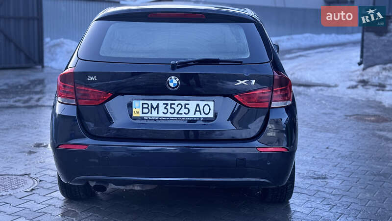 Внедорожник / Кроссовер BMW X1 2011 в Волочиске