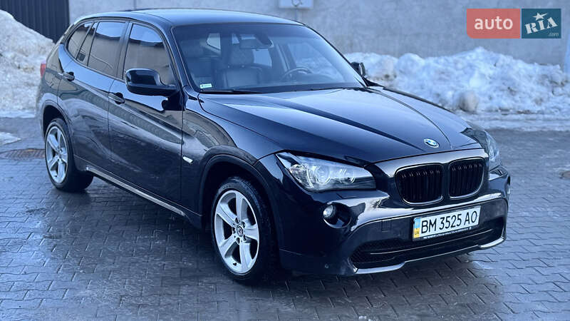 Внедорожник / Кроссовер BMW X1 2011 в Волочиске