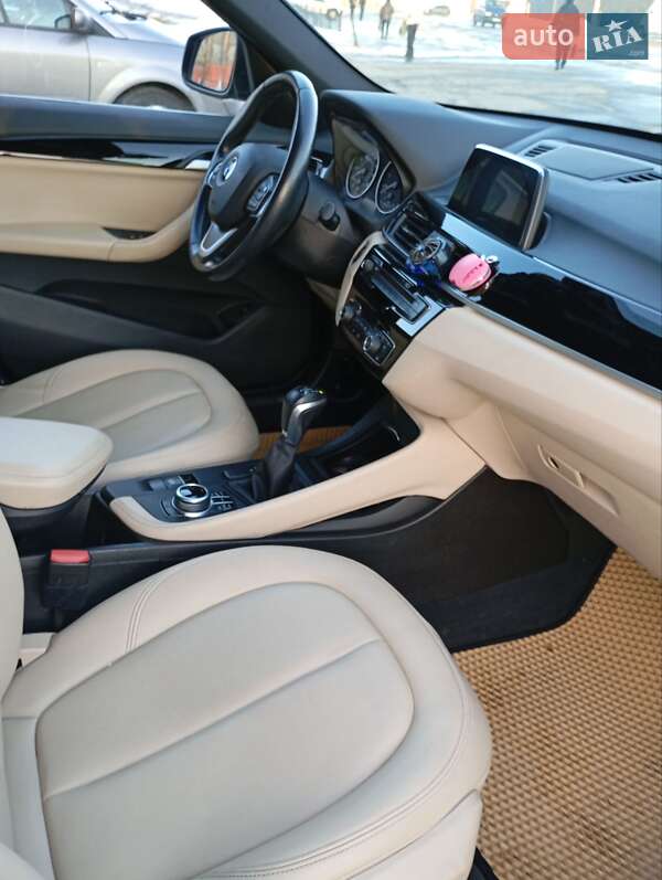 Позашляховик / Кросовер BMW X1 2018 в Києві