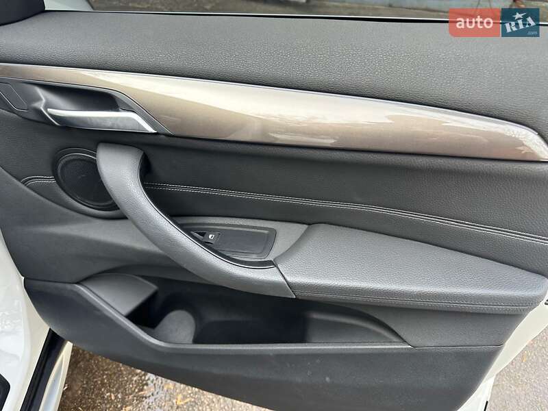 Позашляховик / Кросовер BMW X1 2020 в Києві