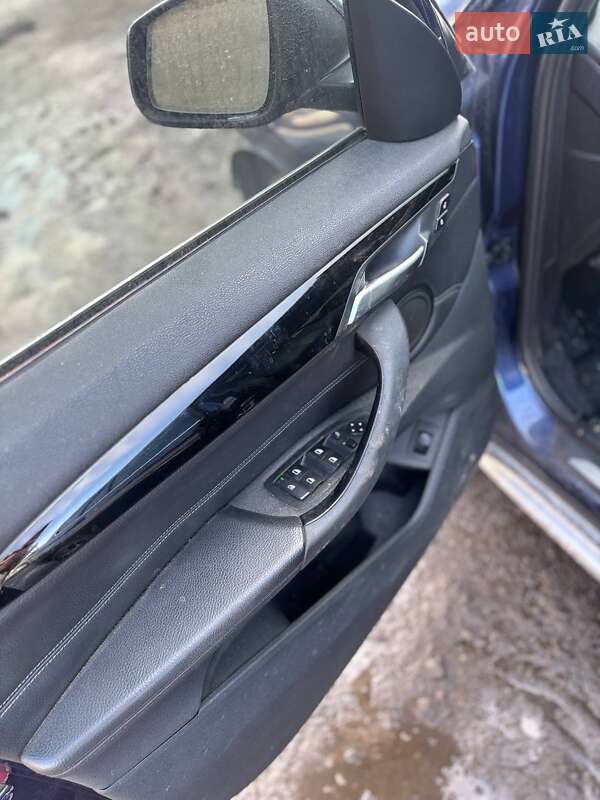Позашляховик / Кросовер BMW X1 2016 в Стрию фото 17 Позашляховик / Кросовер BMW X1 2016 в Стрию