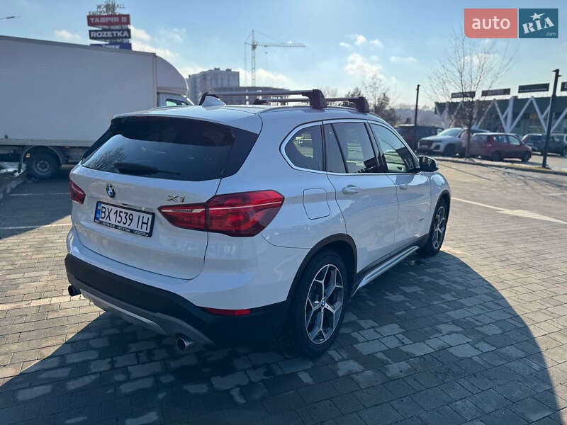 Внедорожник / Кроссовер BMW X1 2016 в Хмельницком