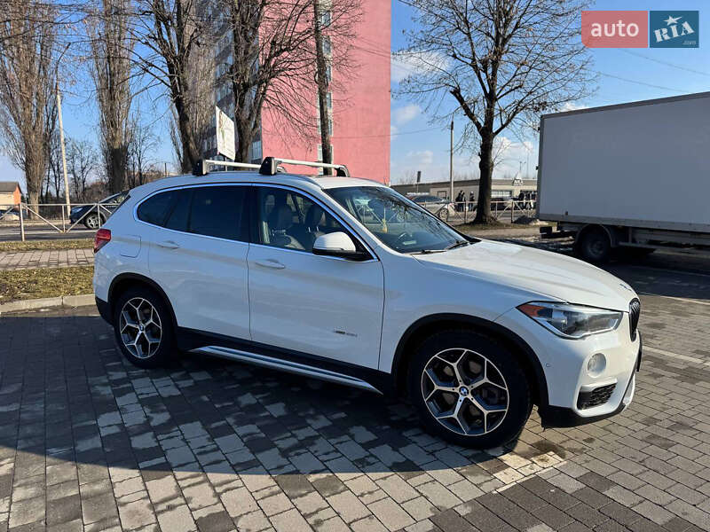 Внедорожник / Кроссовер BMW X1 2016 в Хмельницком