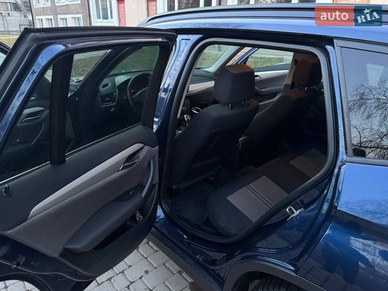 Хетчбек BMW X1 2012 в Чернівцях