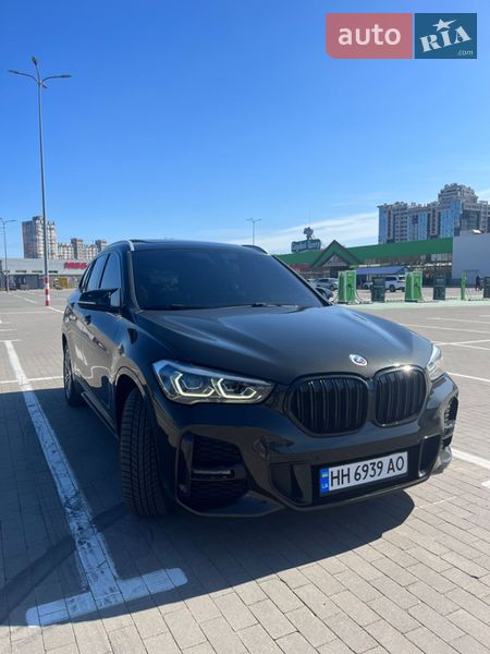 Позашляховик / Кросовер BMW X1 2017 в Одесі