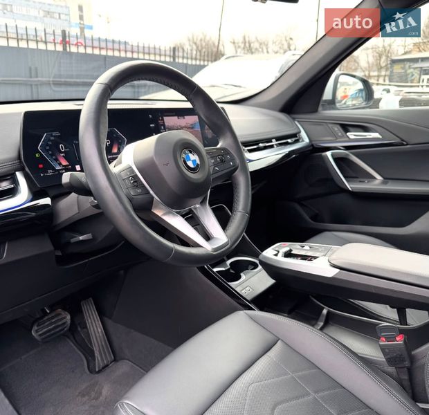 Внедорожник / Кроссовер BMW X1 2024 в Киеве