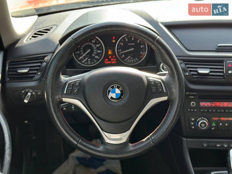 Внедорожник / Кроссовер BMW X1 2013 в Луцке