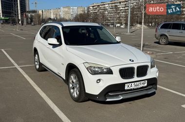 Внедорожник / Кроссовер BMW X1 2010 в Киеве