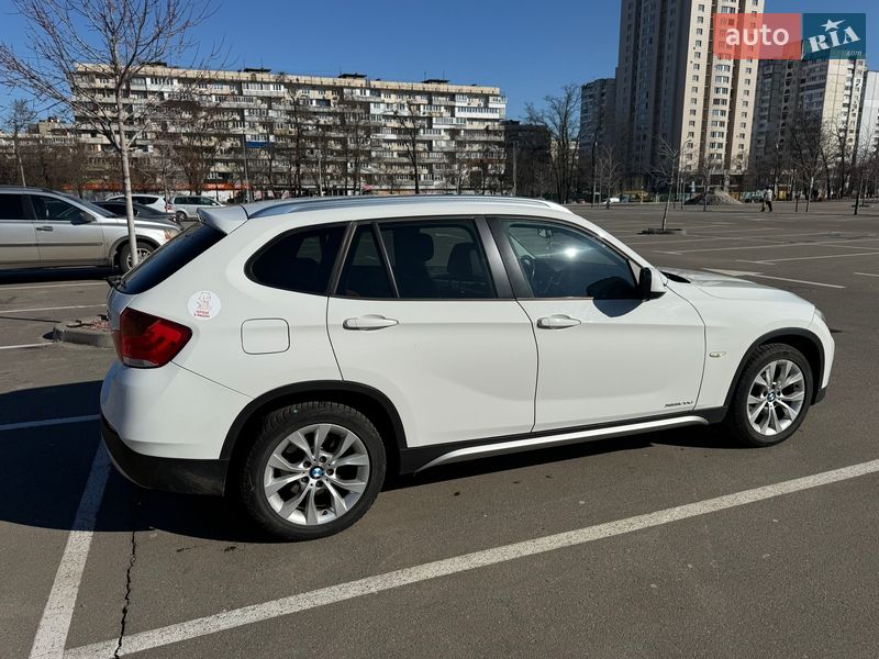 Позашляховик / Кросовер BMW X1 2010 в Києві