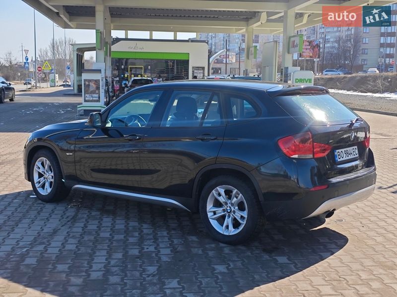 Внедорожник / Кроссовер BMW X1 2011 в Тернополе