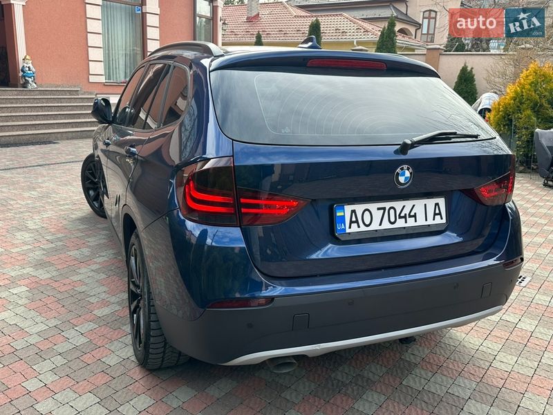 Внедорожник / Кроссовер BMW X1 2011 в Мукачево