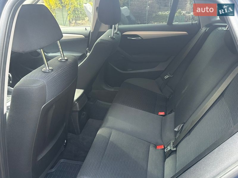 Внедорожник / Кроссовер BMW X1 2011 в Мукачево