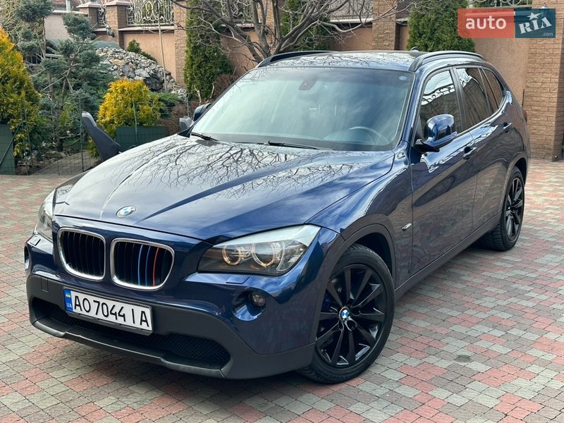 Внедорожник / Кроссовер BMW X1 2011 в Мукачево
