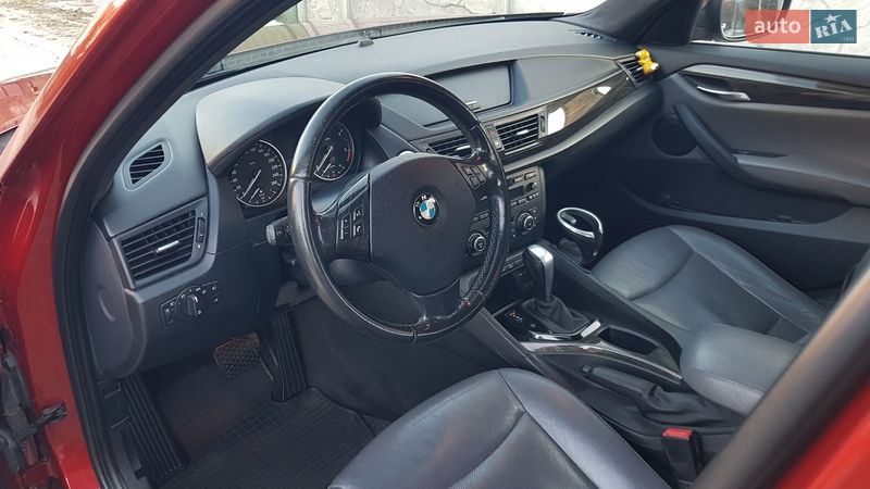 Внедорожник / Кроссовер BMW X1 2010 в Киеве