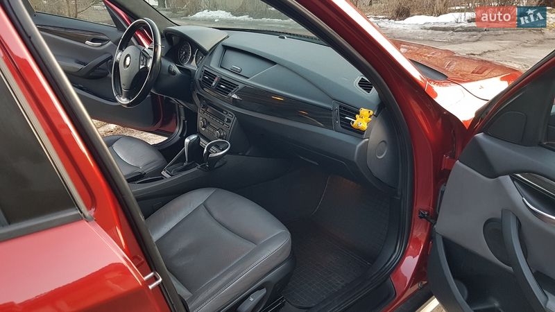 Внедорожник / Кроссовер BMW X1 2010 в Киеве