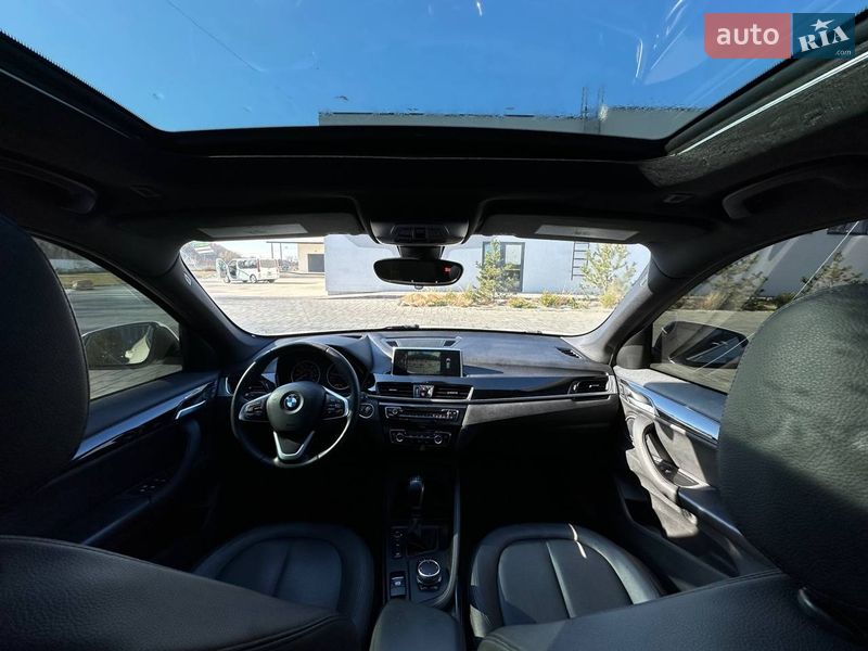 Внедорожник / Кроссовер BMW X1 2016 в Луцке