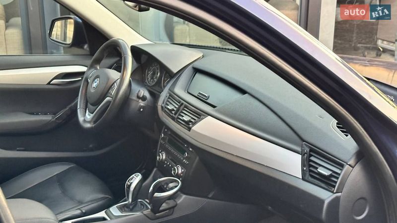 Внедорожник / Кроссовер BMW X1 2013 в Луцке