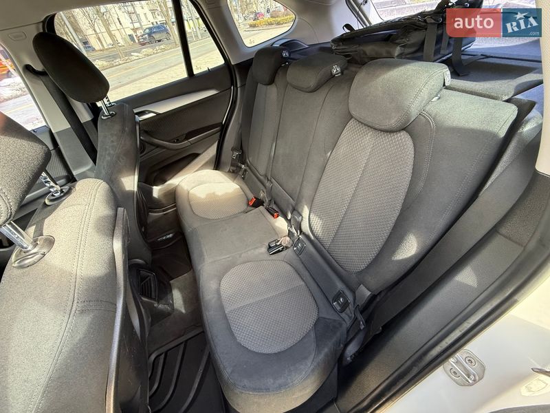 Позашляховик / Кросовер BMW X1 2016 в Києві