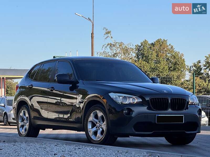 Внедорожник / Кроссовер BMW X1 2010 в Запорожье