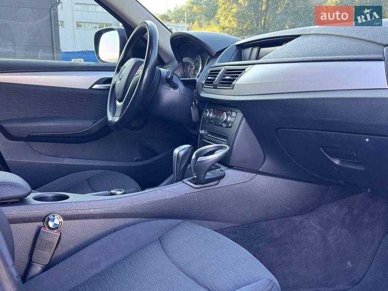 Внедорожник / Кроссовер BMW X1 2010 в Запорожье