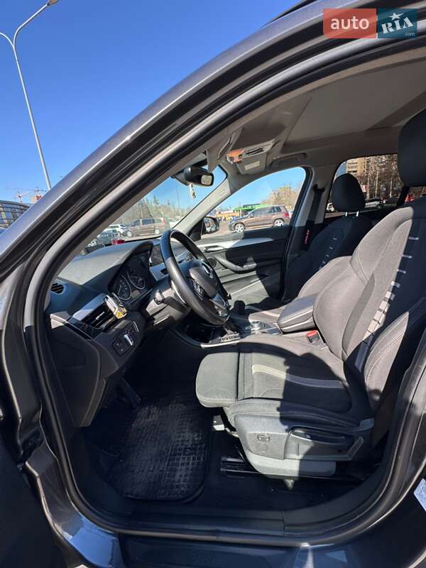 Внедорожник / Кроссовер BMW X1 2018 в Одессе