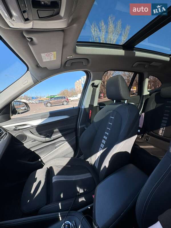 Внедорожник / Кроссовер BMW X1 2018 в Одессе