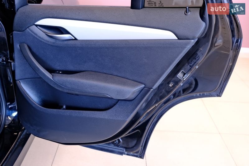 Внедорожник / Кроссовер BMW X1 2015 в Одессе