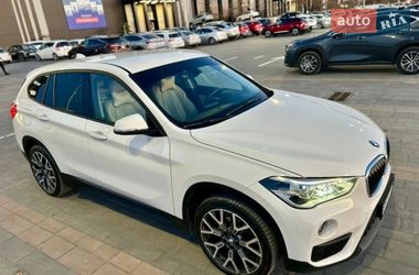 Позашляховик / Кросовер BMW X1 2017 в Одесі