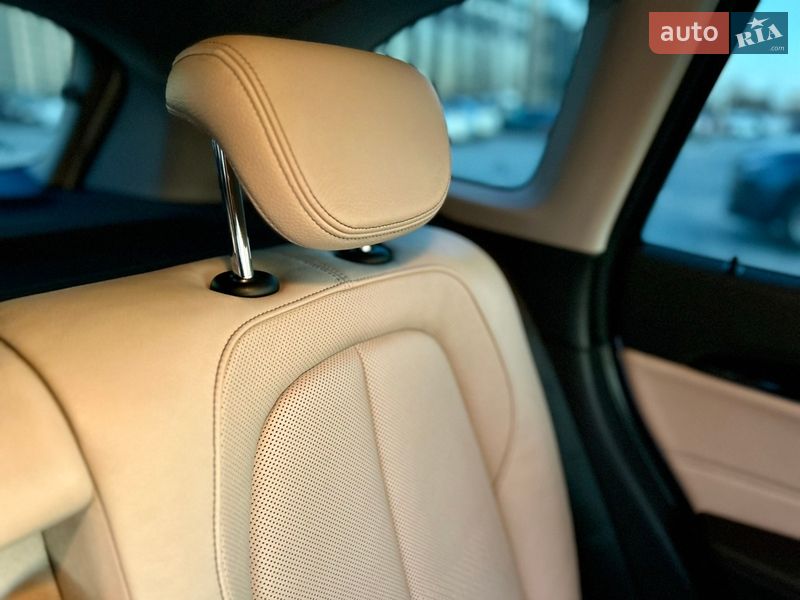 Внедорожник / Кроссовер BMW X1 2017 в Одессе