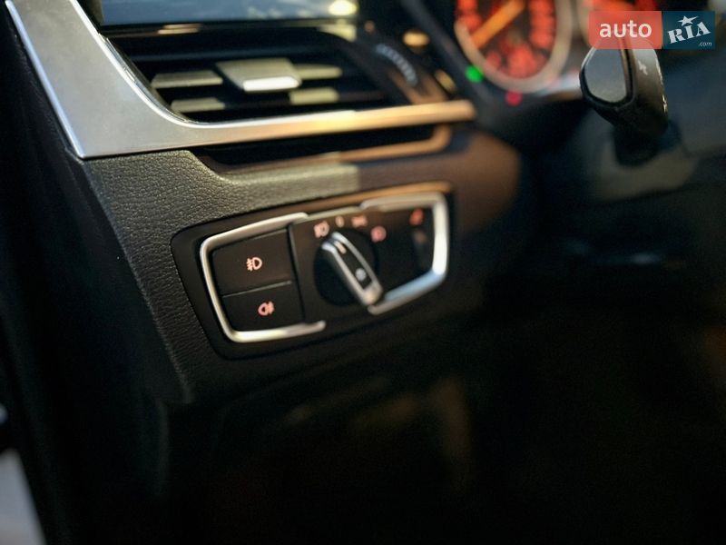 Внедорожник / Кроссовер BMW X1 2017 в Одессе