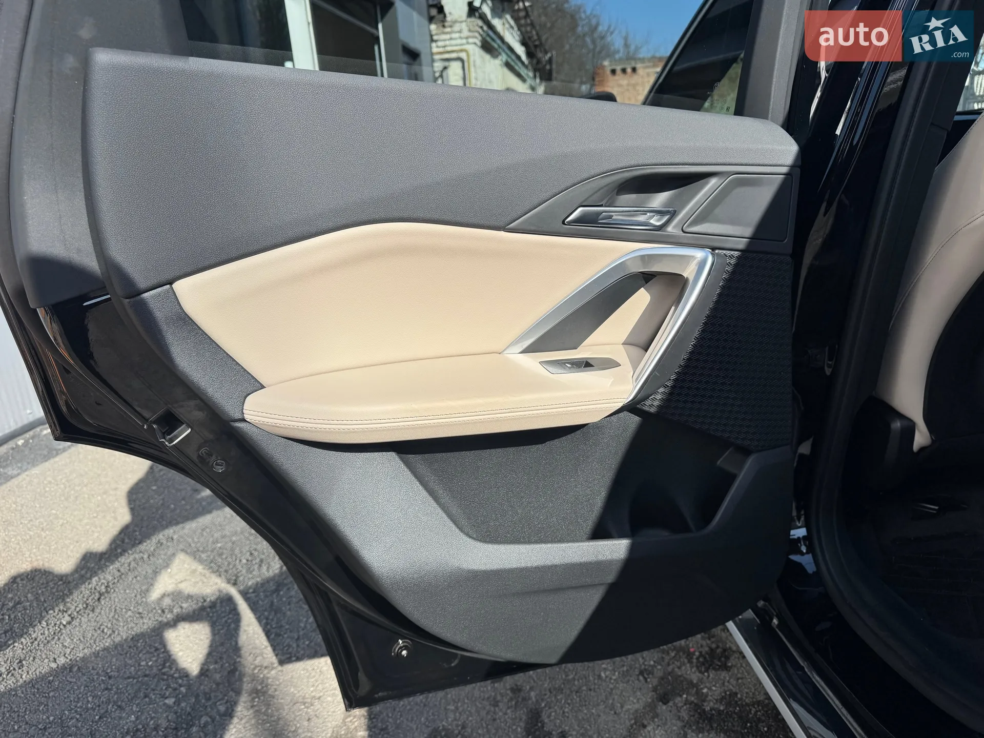 2025 BMW X1 - мініатюра 76