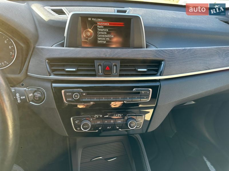 Позашляховик / Кросовер BMW X1 2016 в Сумах