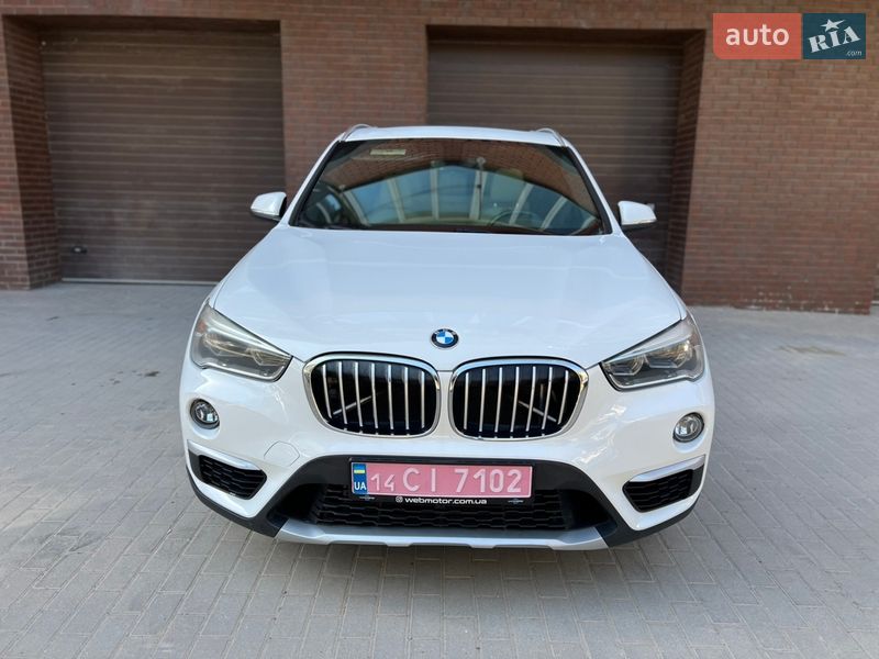 Внедорожник / Кроссовер BMW X1 2016 в Львове