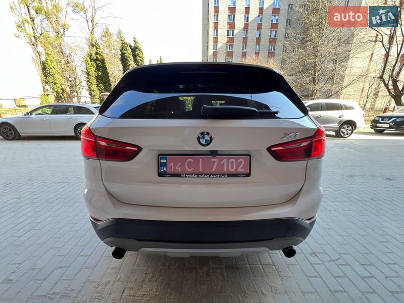 Внедорожник / Кроссовер BMW X1 2016 в Львове