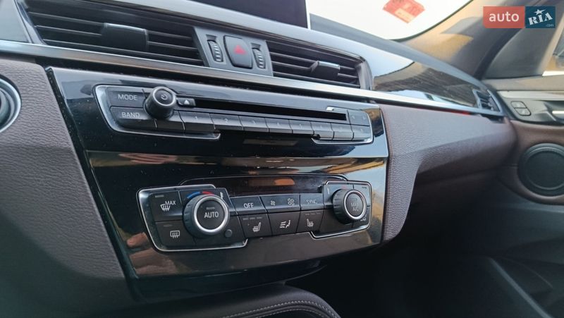 Внедорожник / Кроссовер BMW X1 2015 в Луцке