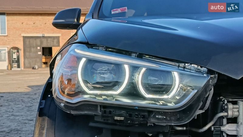 Внедорожник / Кроссовер BMW X1 2015 в Луцке