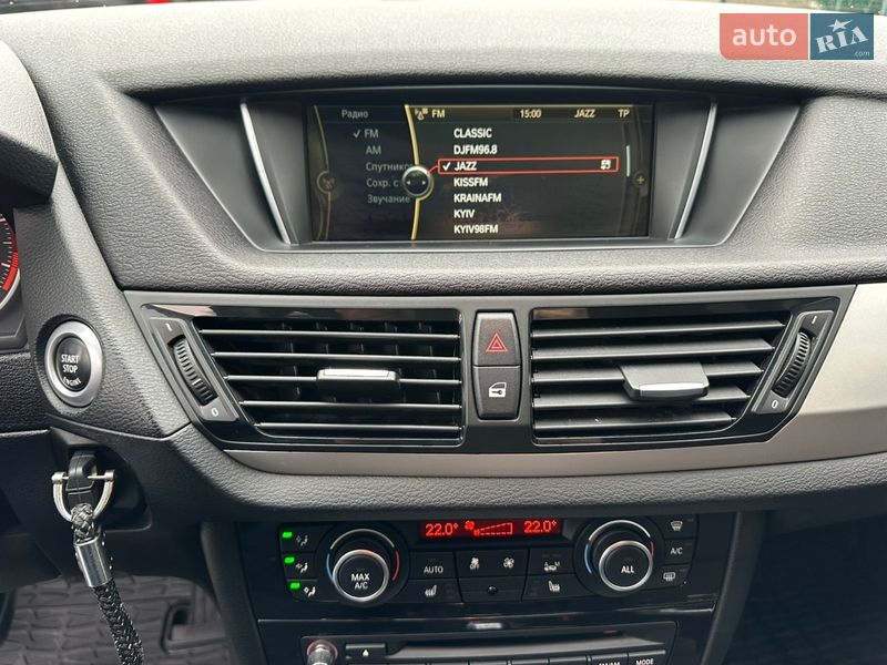 Позашляховик / Кросовер BMW X1 2012 в Києві