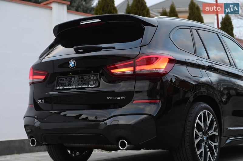 Внедорожник / Кроссовер BMW X1 2019 в Одессе