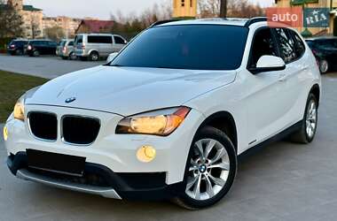 Внедорожник / Кроссовер BMW X1 2014 в Новояворовске