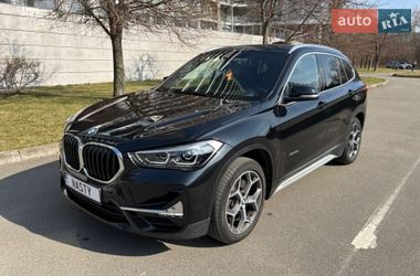 Внедорожник / Кроссовер BMW X1 2016 в Киеве