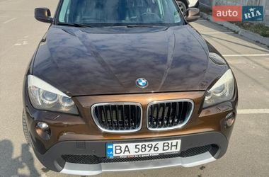 Внедорожник / Кроссовер BMW X1 2010 в Петропавловской Борщаговке