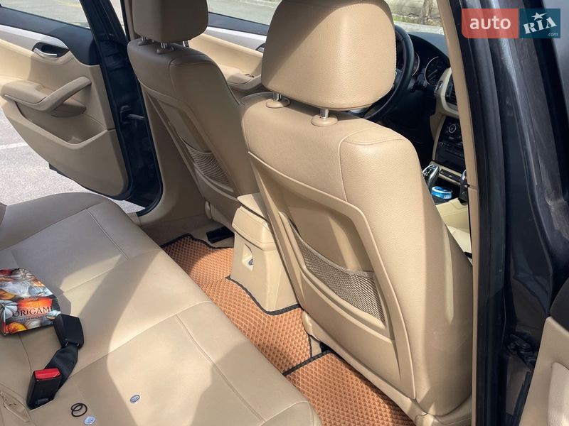 Внедорожник / Кроссовер BMW X1 2015 в Киеве фото 11 Внедорожник / Кроссовер BMW X1 2015 в Киеве