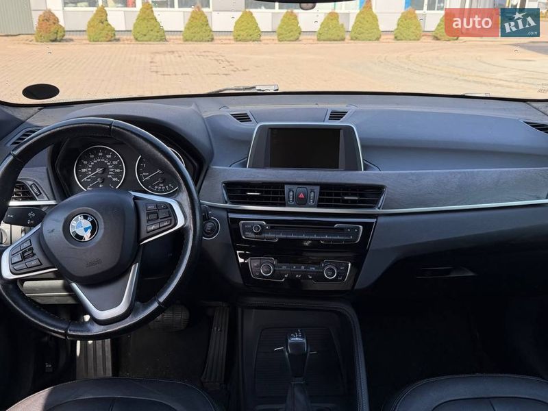 Внедорожник / Кроссовер BMW X1 2016 в Сарнах