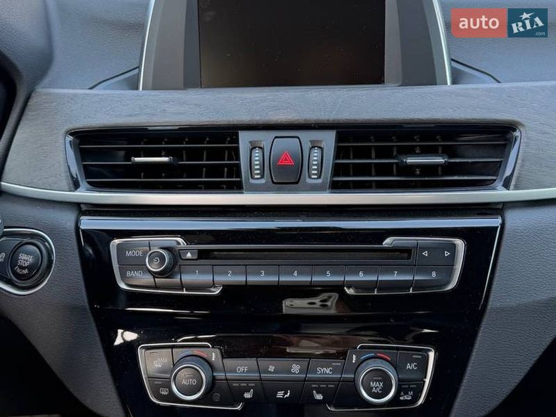 Внедорожник / Кроссовер BMW X1 2016 в Сарнах