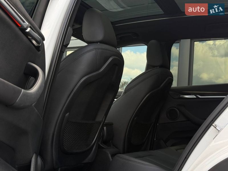 Позашляховик / Кросовер BMW X1 2017 в Рівному