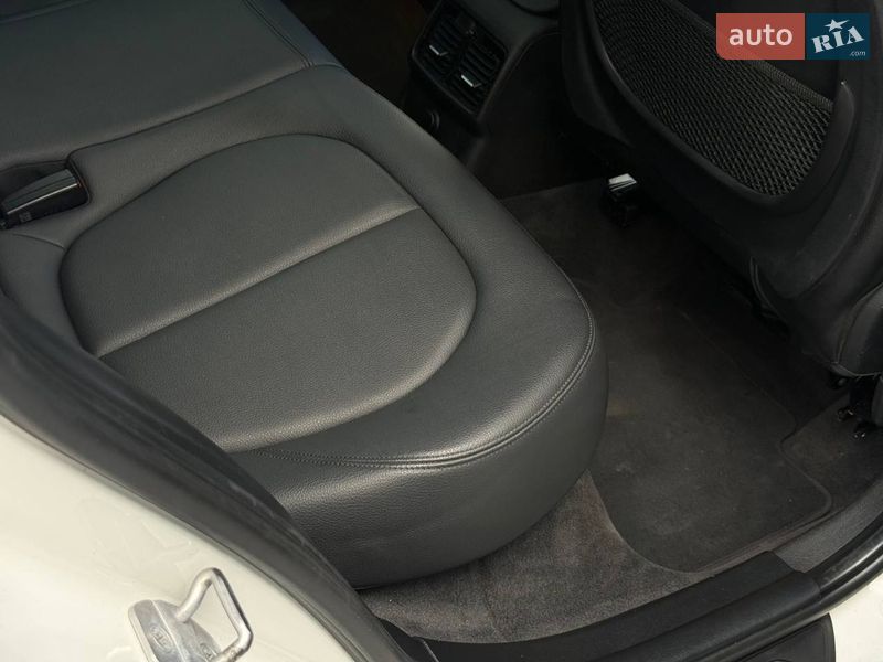 Позашляховик / Кросовер BMW X1 2017 в Рівному