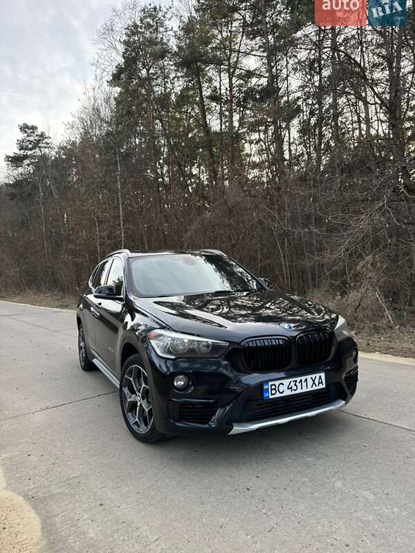Позашляховик / Кросовер BMW X1 2017 в Ковелі