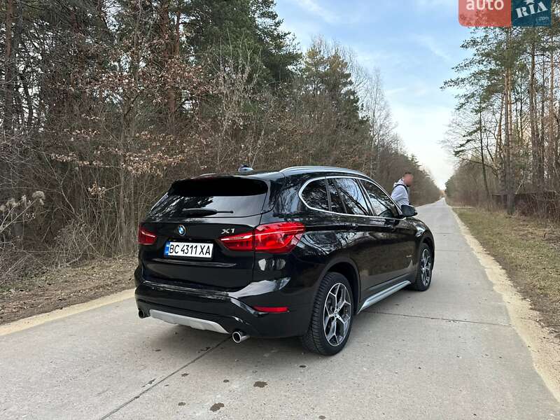 Позашляховик / Кросовер BMW X1 2017 в Ковелі