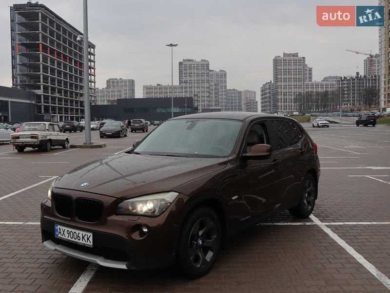Позашляховик / Кросовер BMW X1 2010 в Києві